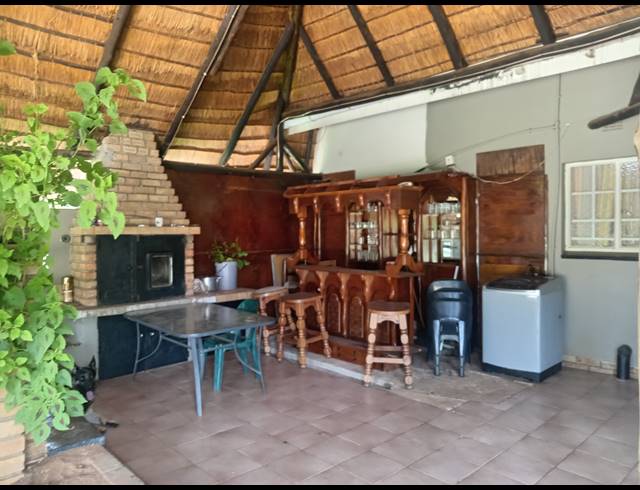 3 BEDROOM FREESTANDING FOR SALE IN STILFONTEIN EXT 4